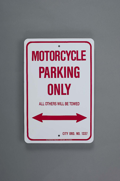PARKING ONLY SKYLT bild 2